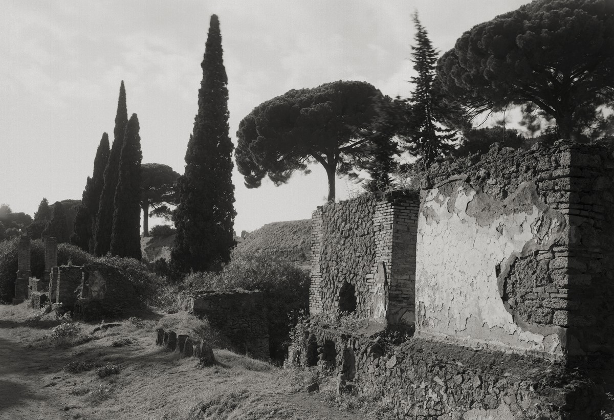 Kenro Izu Pompei Necropoli di Porta Nocera 2016. Courtesy Fondazione di Modena Fondazione Modena Arti Visive