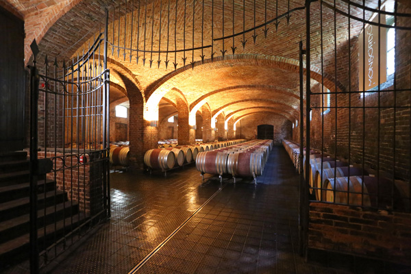 interno cantina monsordo bernardina