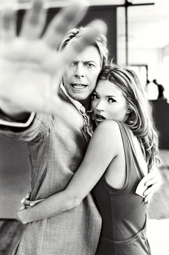 rsz 16ellen von unwerth kate moss and david bowie 2003